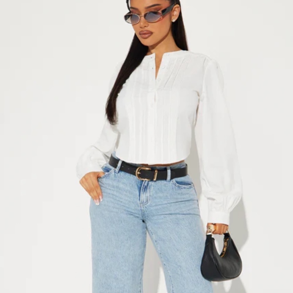 Fashion Nova White Fitted Pleated Blouse